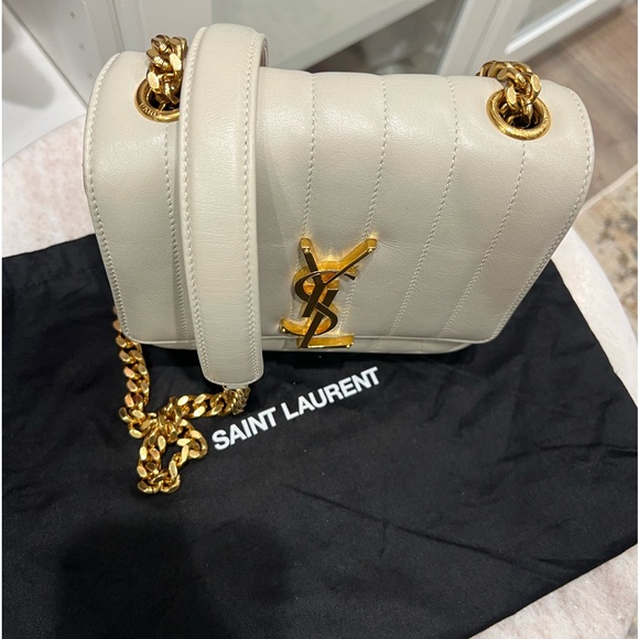 Saint Laurent Vicky Monogram YSL
Small Bag Size: 6.9" w × 5.9" h x 2.8" d I - Picture 2 of 12